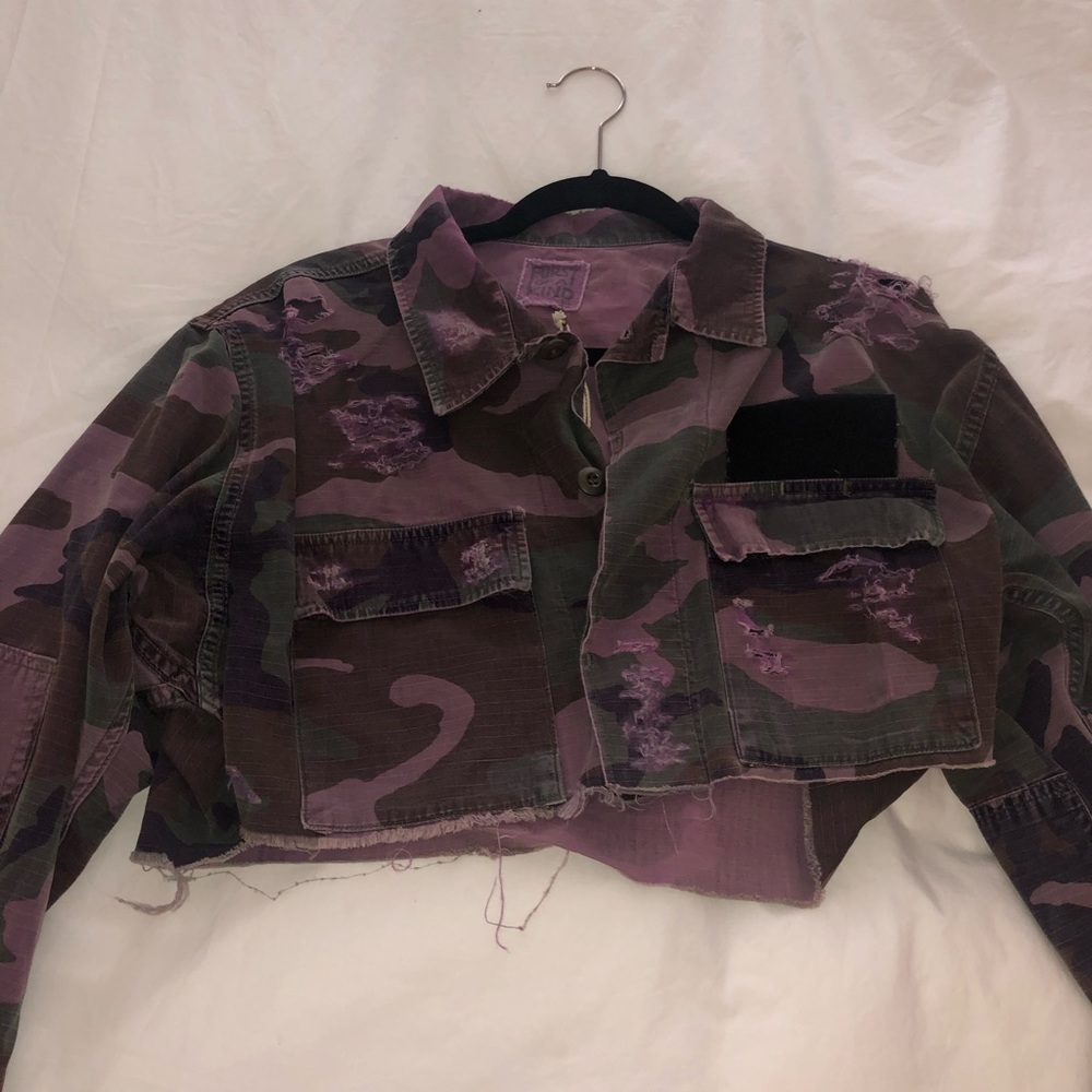 LF OVER-DYED CAMO CROP JACKET